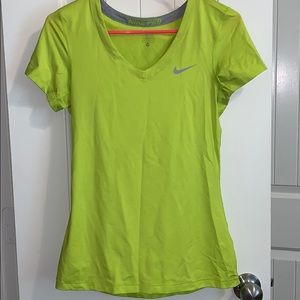 Nike pro work out top